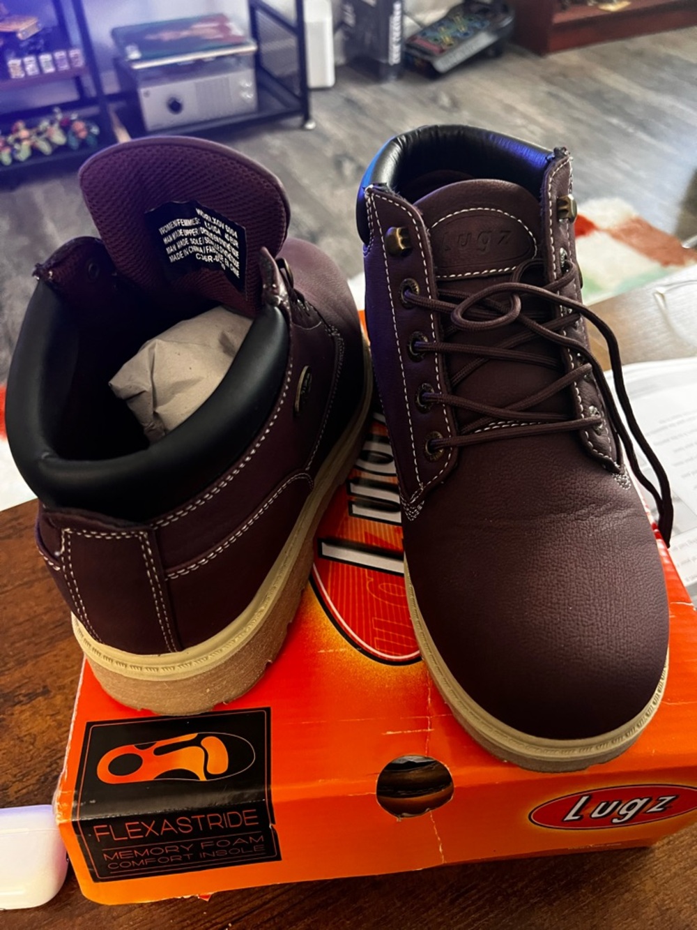 Lugz Women’s Purple Casual Work-Style Boots